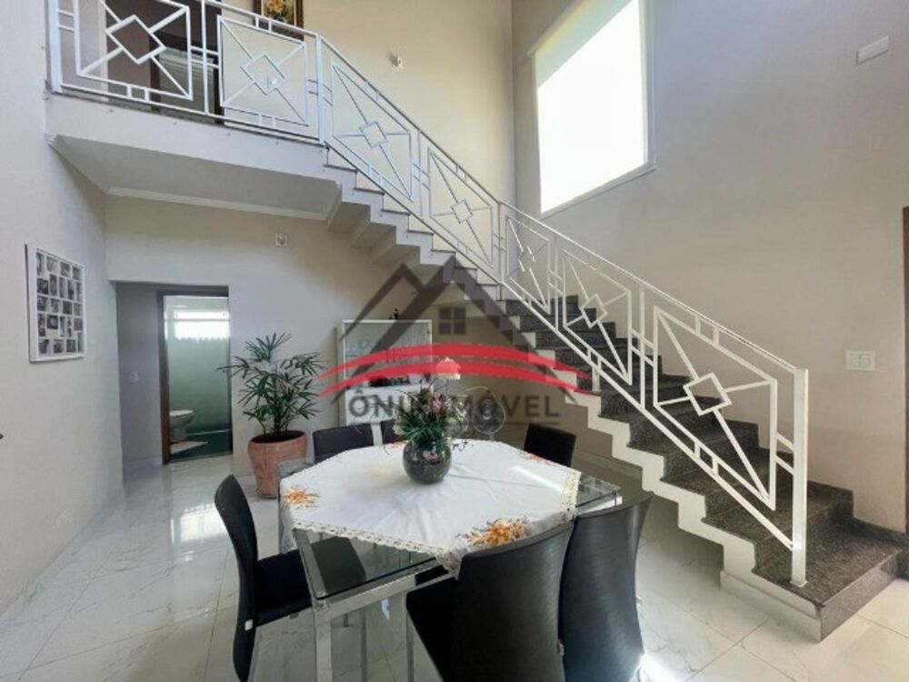 Casa à venda com 4 quartos, 300m² - Foto 8