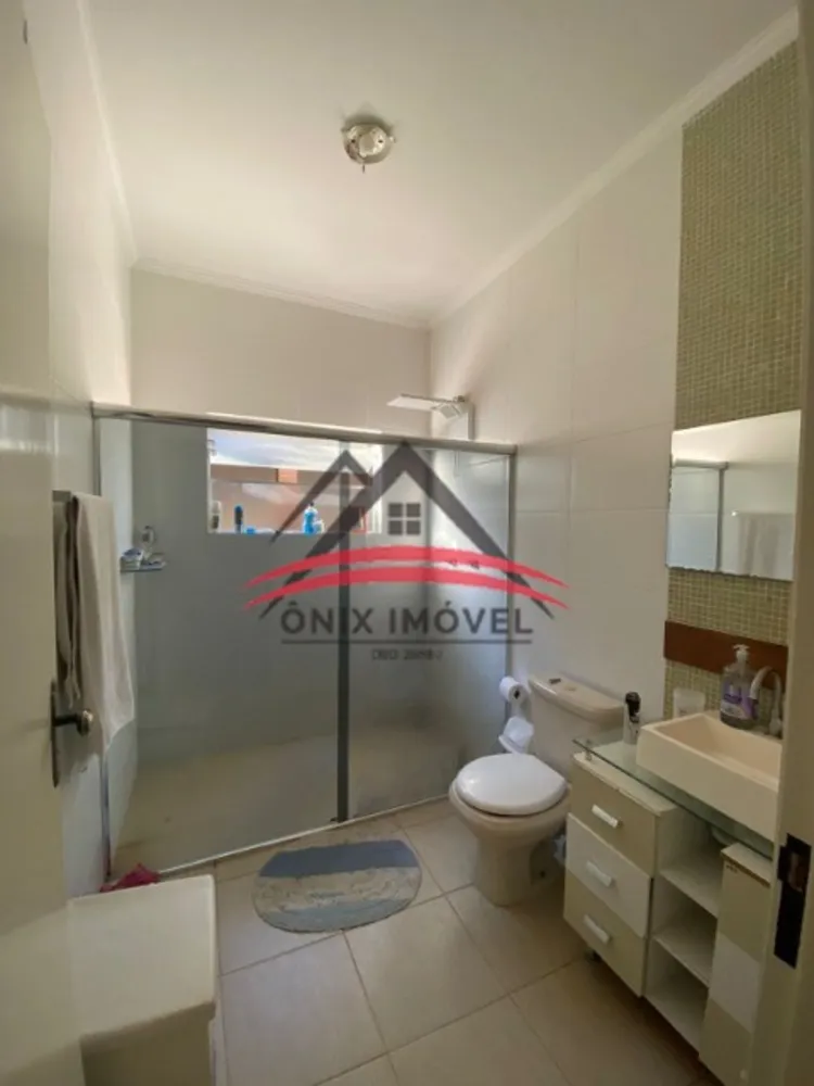 Casa, 3 quartos, 175 m² - Foto 1