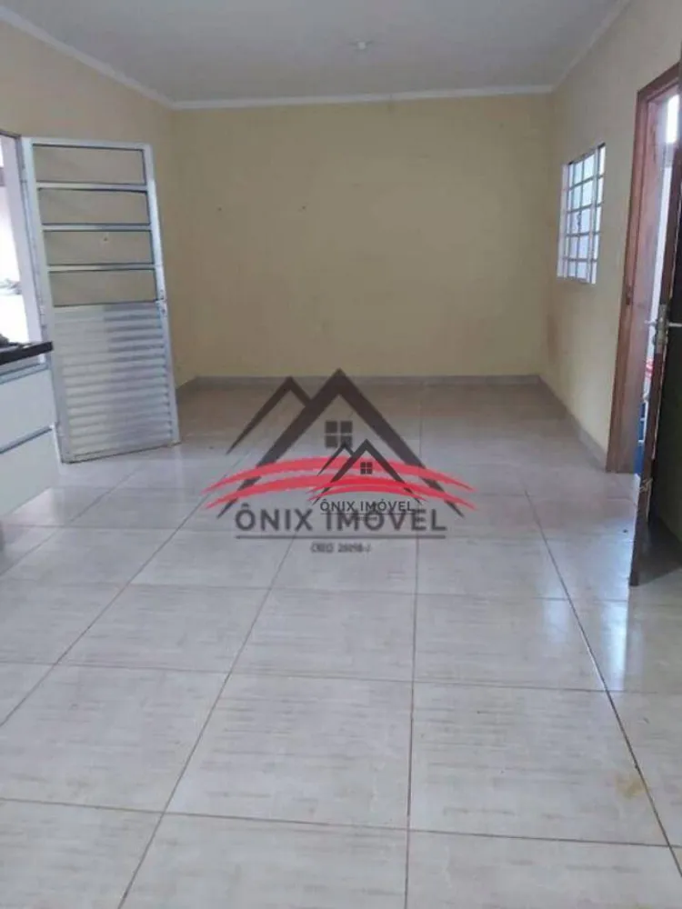 Chácara, 2 quartos, 550 m² - Foto 2