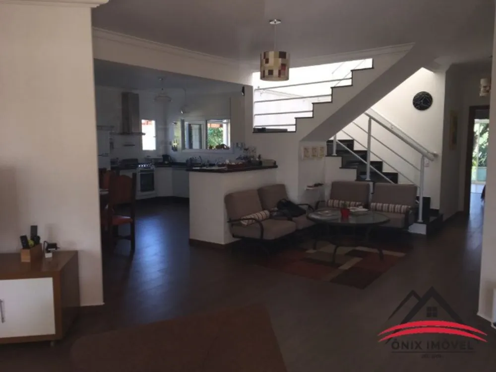 Chácara, 4 quartos, 1600 m² - Foto 2