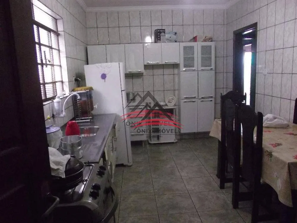 Casa, 4 quartos, 121 m² - Foto 2