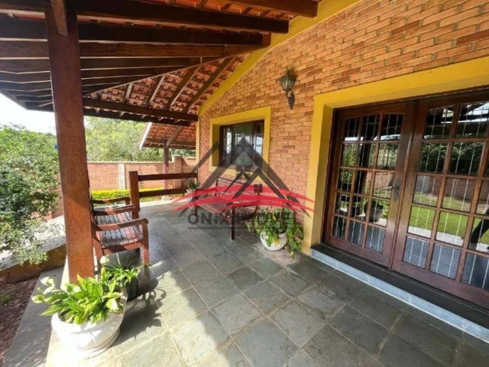 Chácara, 4 quartos, 3000 m² - Foto 1