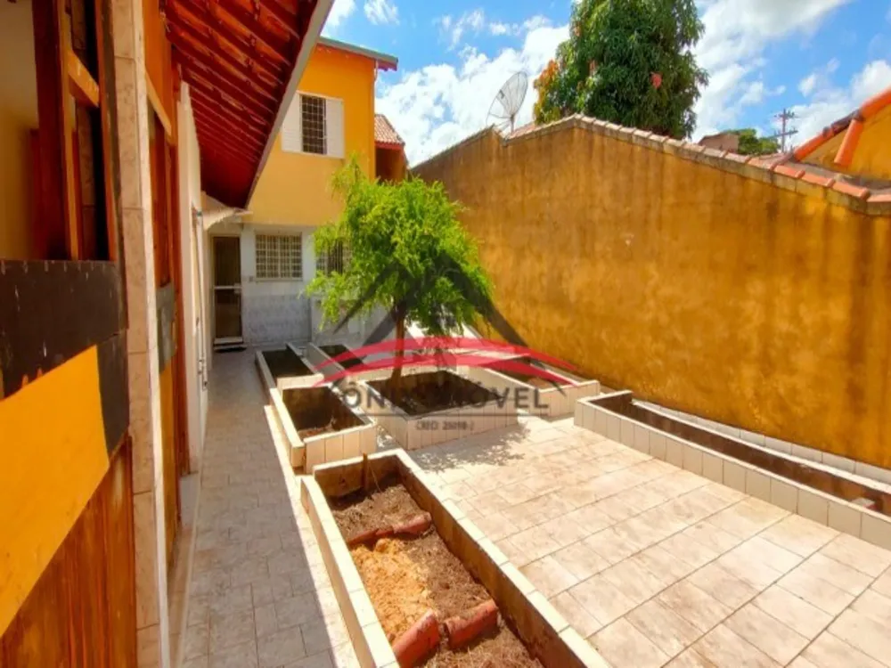 Casa, 2 quartos, 330 m² - Foto 1