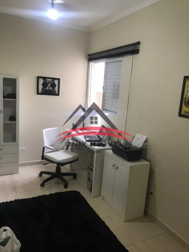 Casa de Condomínio à venda com 3 quartos, 250m² - Foto 6