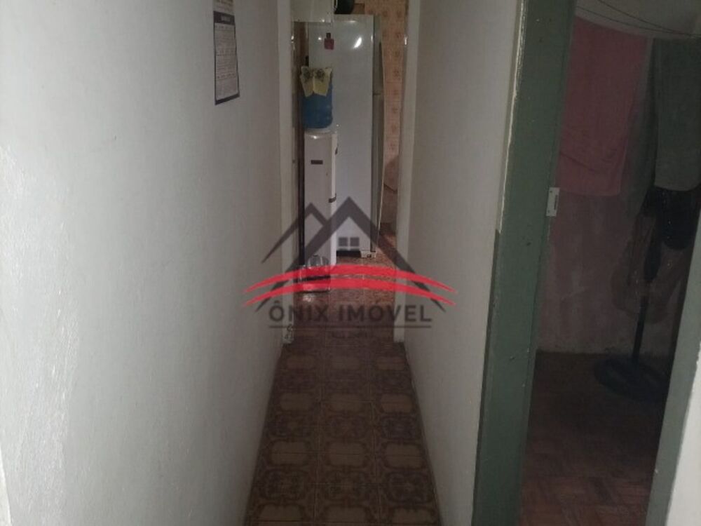 Casa à venda com 2 quartos, 100m² - Foto 8