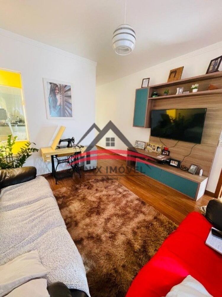 Casa à venda com 2 quartos, 160m² - Foto 2
