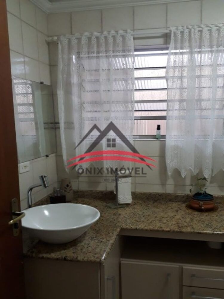 Sobrado à venda com 3 quartos, 130m² - Foto 2