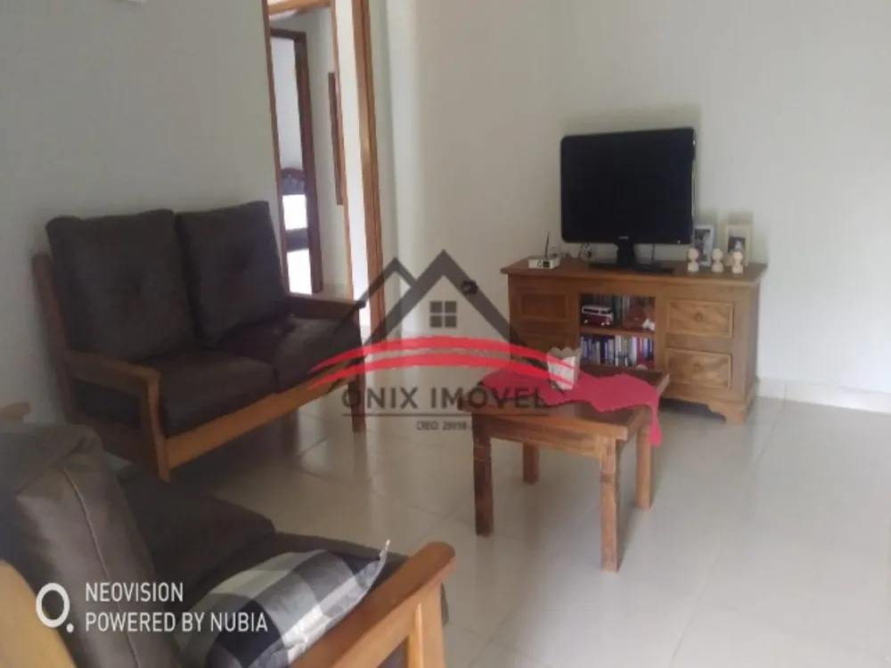 Chácara, 2 quartos, 6472 m² - Foto 1