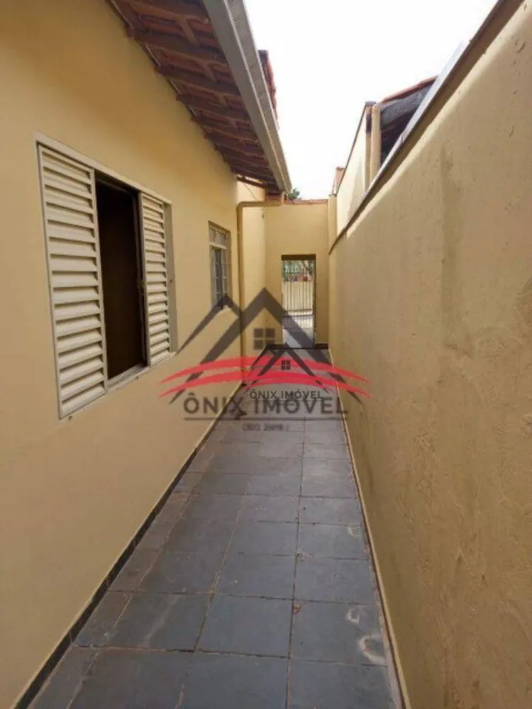Casa, 4 quartos, 250 m² - Foto 1