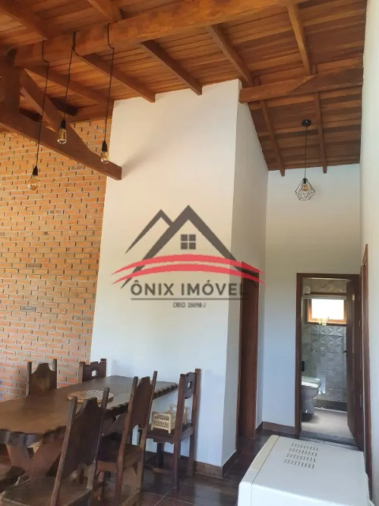 Chácara, 3 quartos, 2220 m² - Foto 2