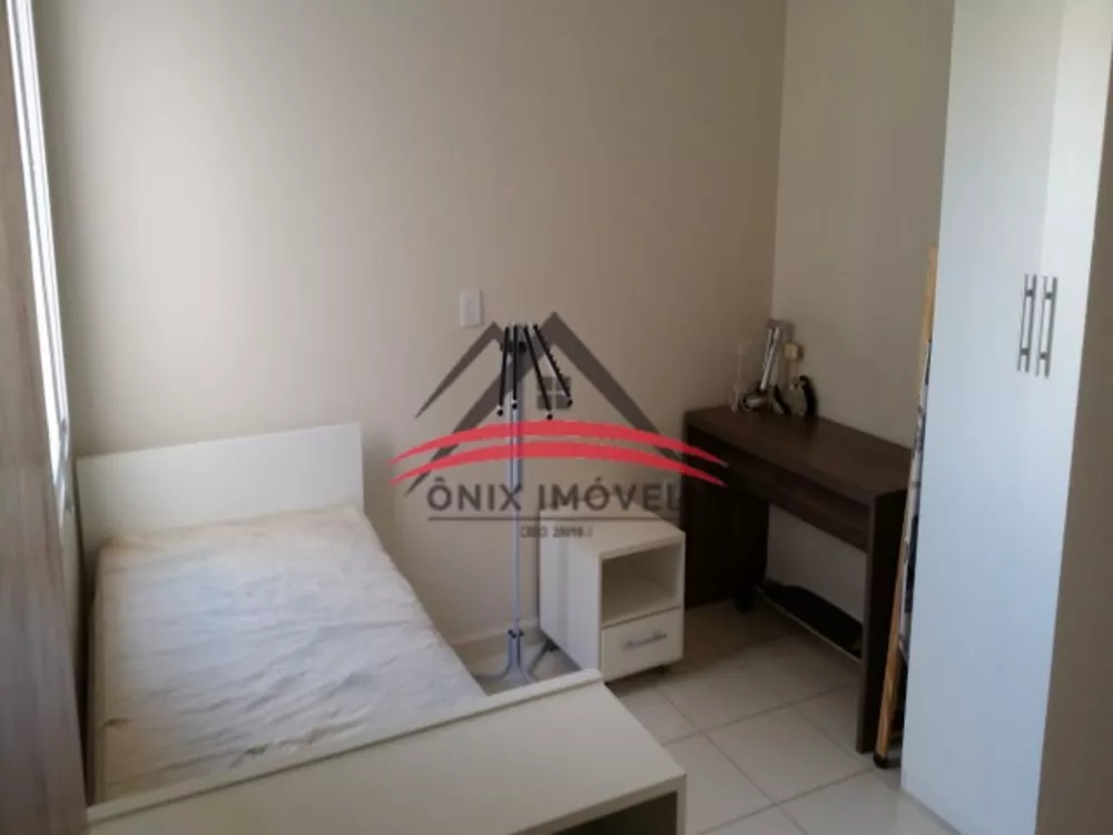 Apartamento à venda com 2 quartos, 82m² - Foto 2