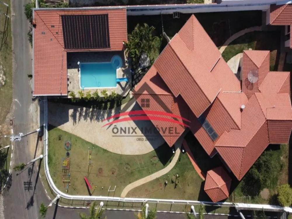 Casa de Condomínio à venda com 5 quartos, 1632m² - Foto 1