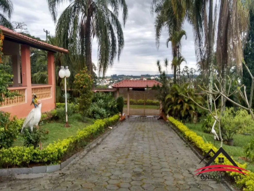 Chácara, 4 quartos, 5000 m² - Foto 1