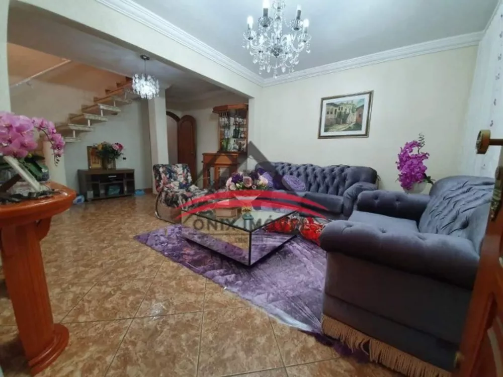 Casa à venda com 2 quartos, 125m² - Foto 4