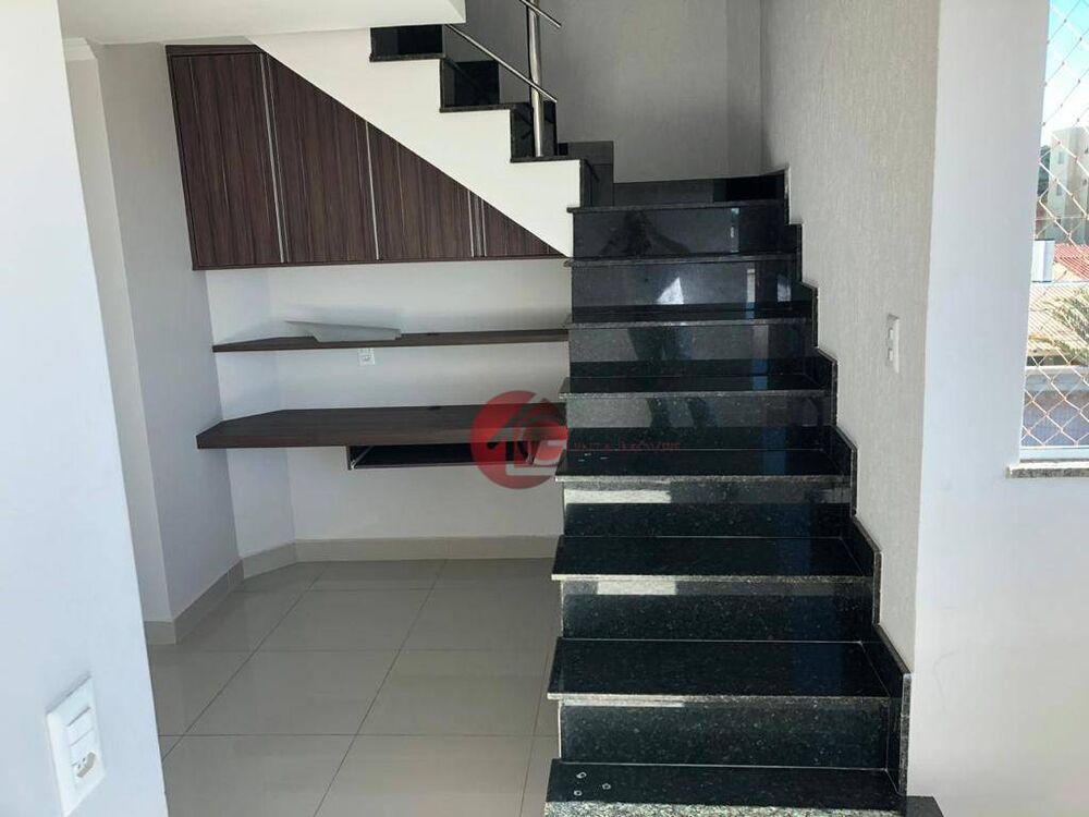 Apartamento, 3 quartos, 200 m² - Foto 2