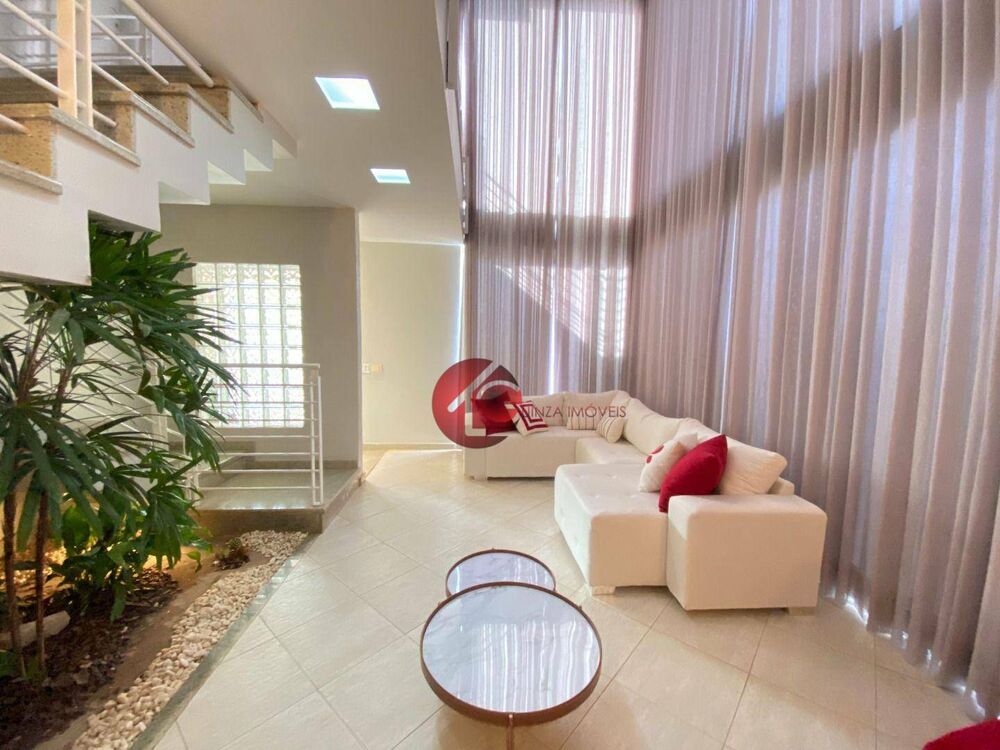 Sobrado à venda e aluguel com 4 quartos, 353m² - Foto 1
