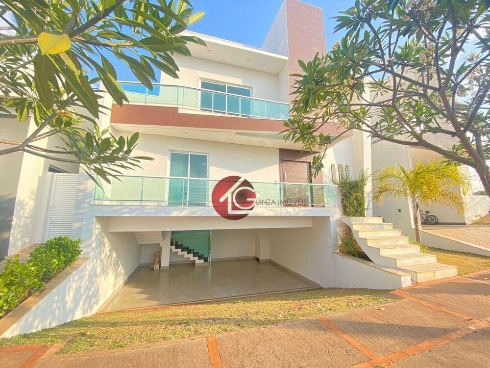 Sobrado à venda com 4 quartos, 349m² - Foto 1