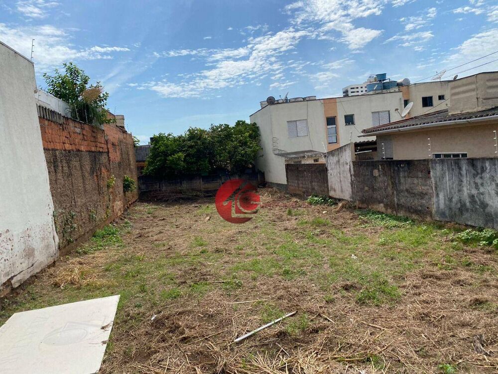 Terreno, 300 m² - Foto 1