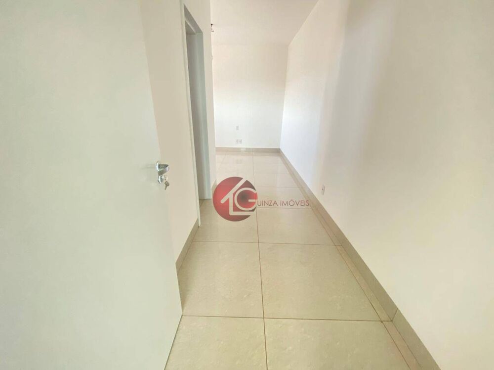 Apartamento à venda com 3 quartos, 145m² - Foto 3