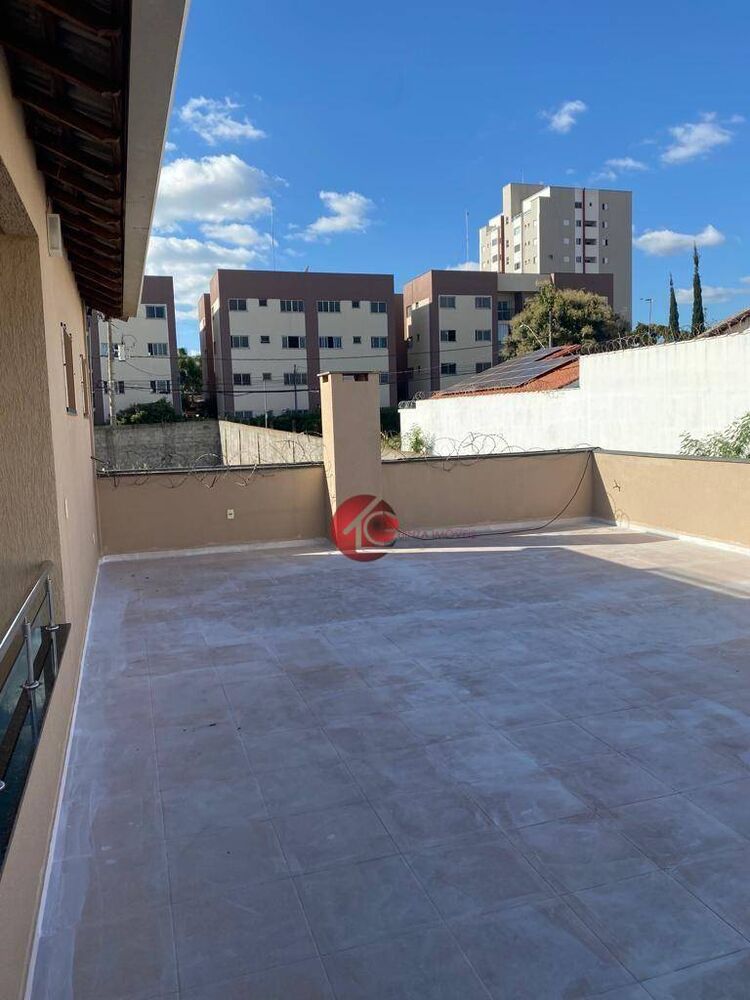 Sobrado, 4 quartos, 272 m² - Foto 3
