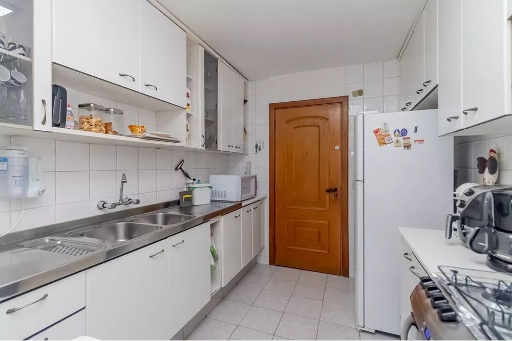 Apartamento à venda com 2 quartos, 93m² - Foto 2