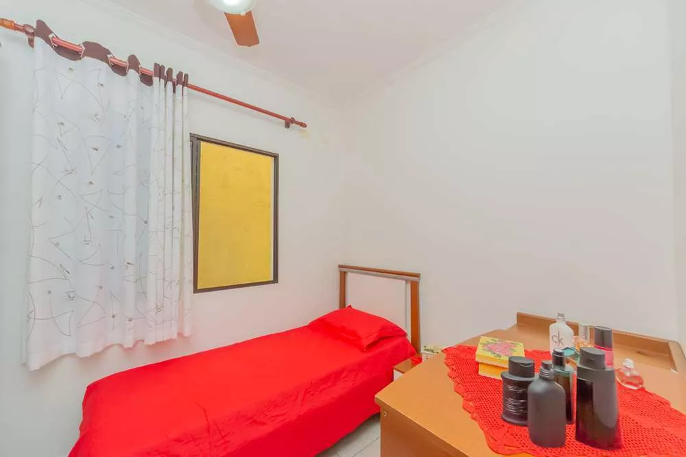 Casa à venda com 3 quartos, 100m² - Foto 4