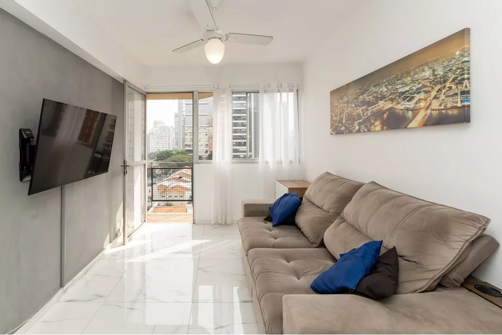 Apartamento à venda com 2 quartos, 70m² - Foto 1