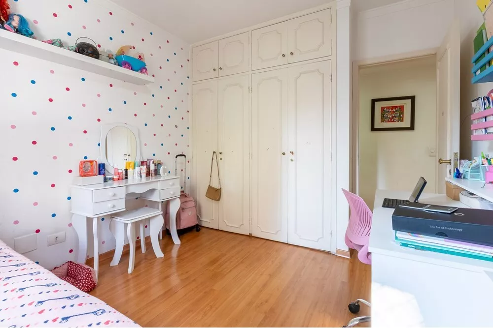 Apartamento à venda com 3 quartos, 115m² - Foto 3