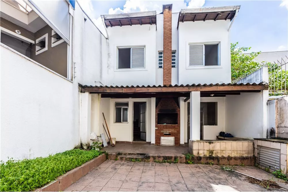 Casa à venda com 4 quartos, 203m² - Foto 1