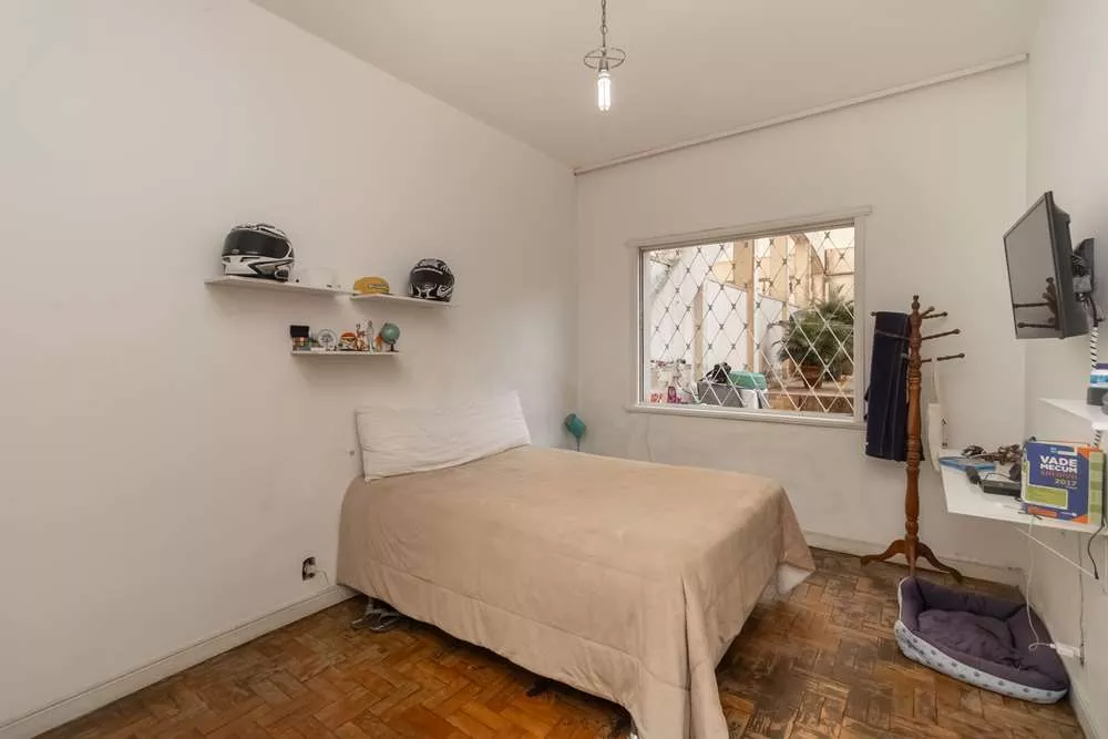 Apartamento à venda com 3 quartos, 144m² - Foto 2