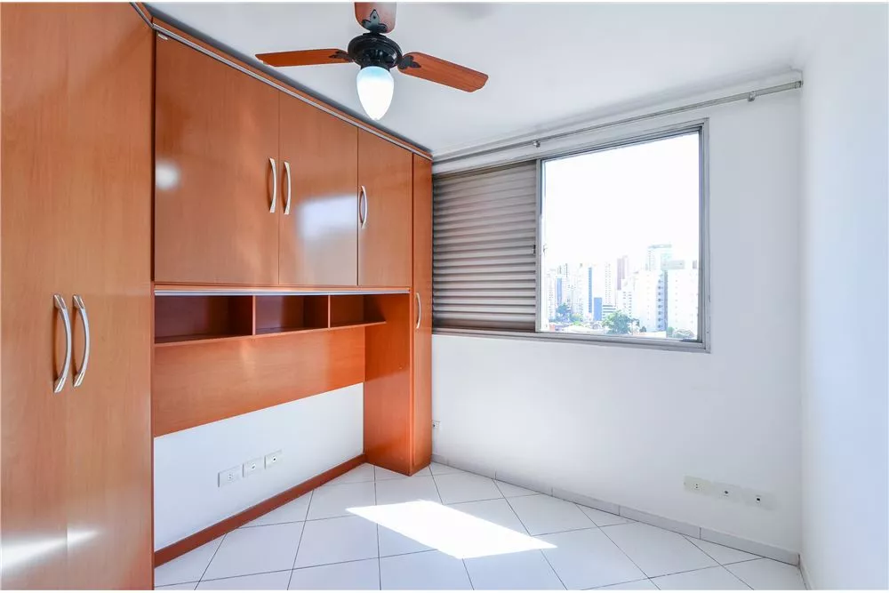 Apartamento à venda com 2 quartos, 61m² - Foto 4