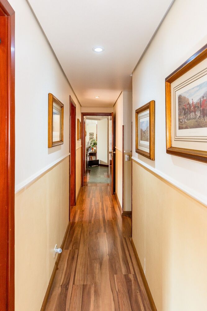 Apartamento à venda com 4 quartos, 200m² - Foto 4