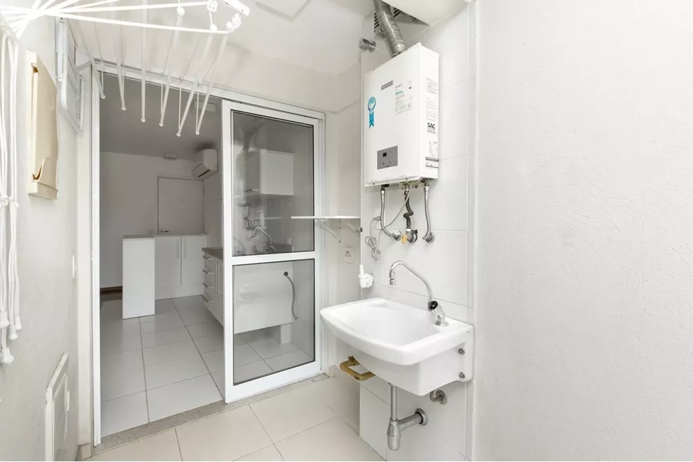 Apartamento à venda com 2 quartos, 74m² - Foto 4