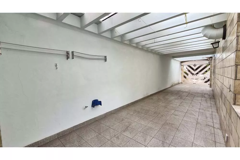 Casa de Condomínio à venda com 3 quartos, 173m² - Foto 2