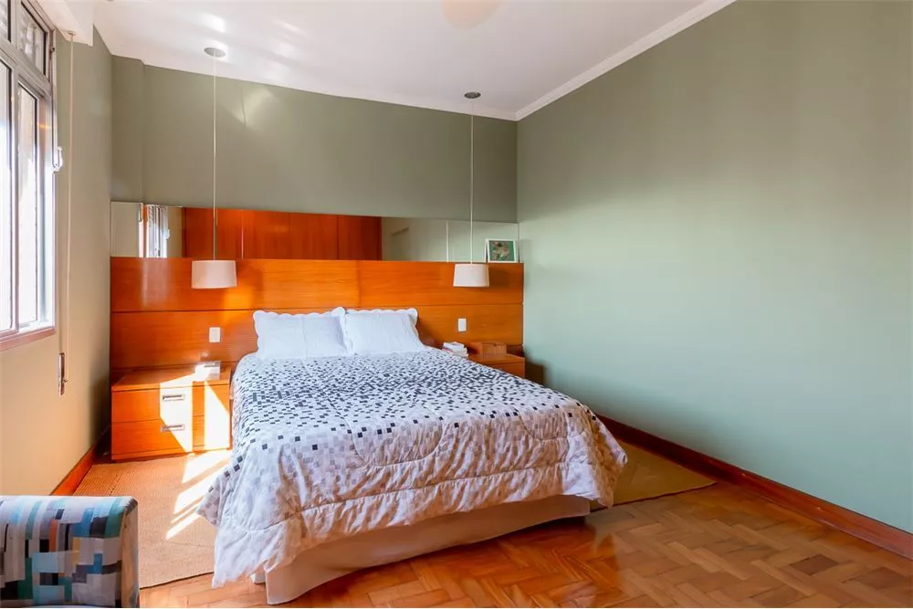 Apartamento à venda com 3 quartos, 212m² - Foto 6