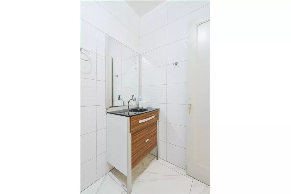 Apartamento à venda com 2 quartos, 87m² - Foto 2