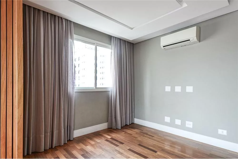 Apartamento à venda com 3 quartos, 235m² - Foto 31