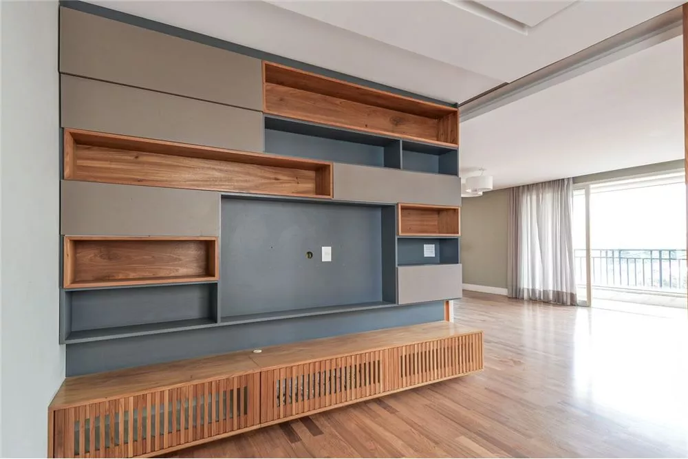 Apartamento à venda com 3 quartos, 235m² - Foto 32