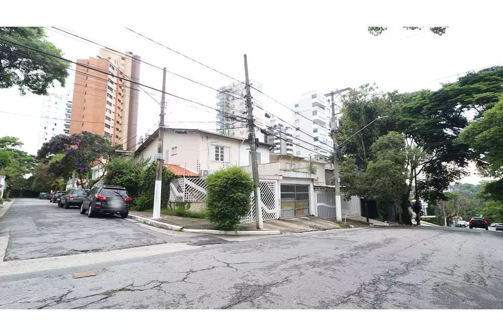 Casa à venda com 4 quartos, 200m² - Foto 32