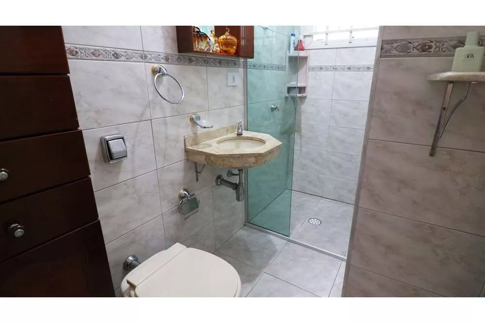 Casa à venda com 4 quartos, 200m² - Foto 11