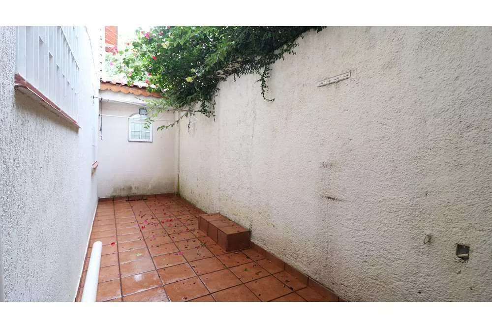 Casa à venda com 4 quartos, 200m² - Foto 16