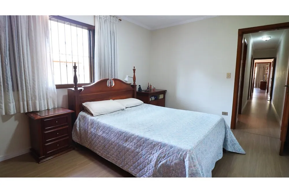 Casa, 4 quartos, 250 m² - Foto 1