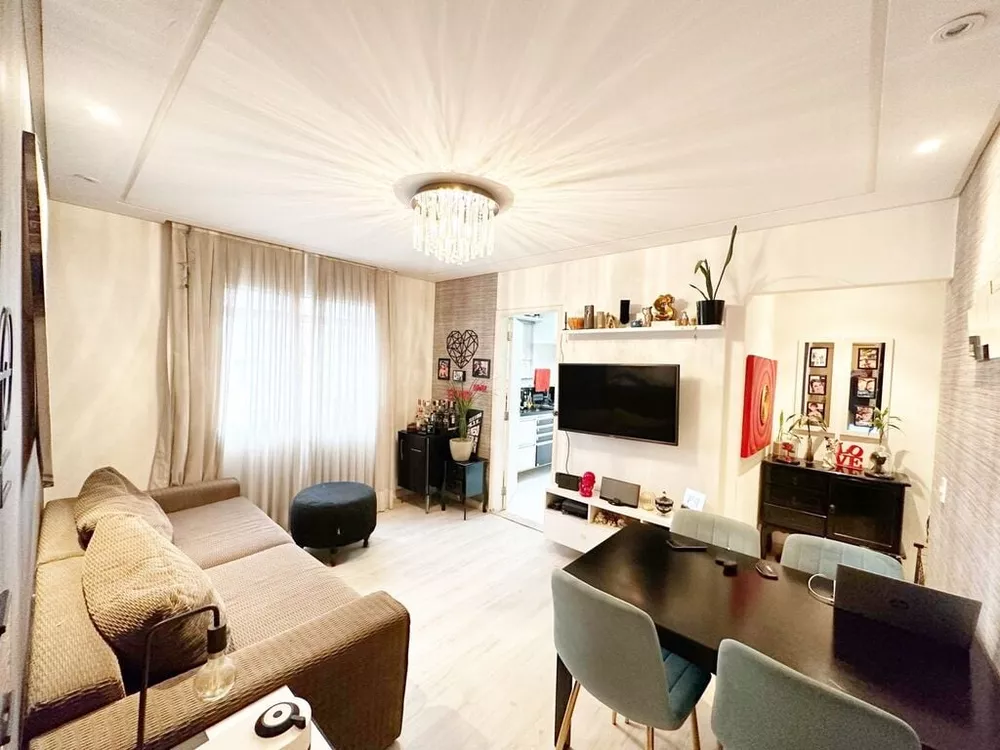 Apartamento à venda com 2 quartos, 63m² - Foto 1