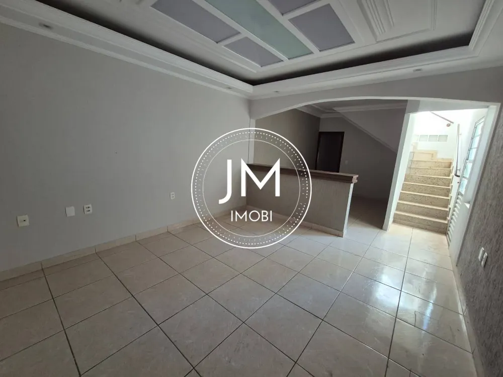 Casa, 3 quartos, 210 m² - Foto 3
