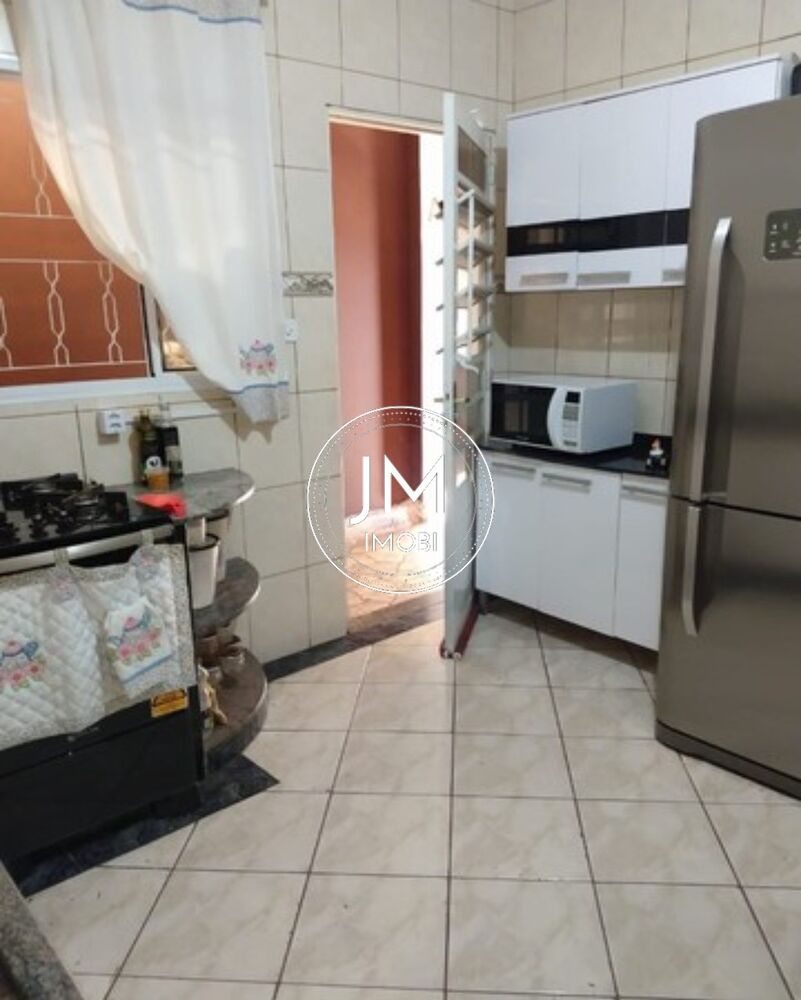 Casa à venda com 2 quartos, 125m² - Foto 9