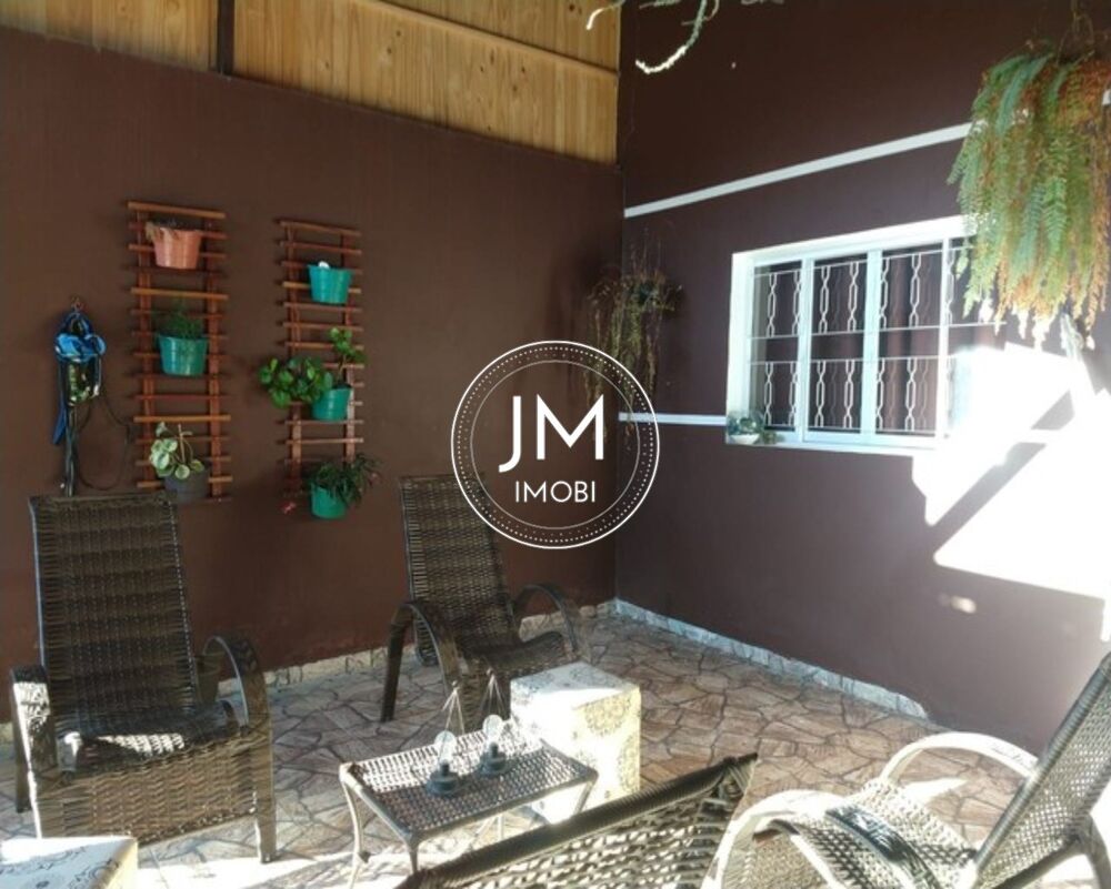 Casa à venda com 2 quartos, 125m² - Foto 1