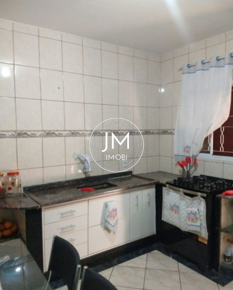 Casa à venda com 2 quartos, 125m² - Foto 8