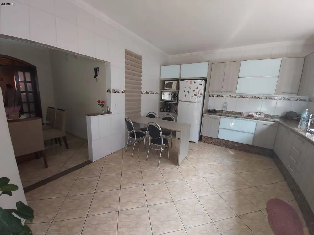 Casa, 3 quartos, 202 m² - Foto 11