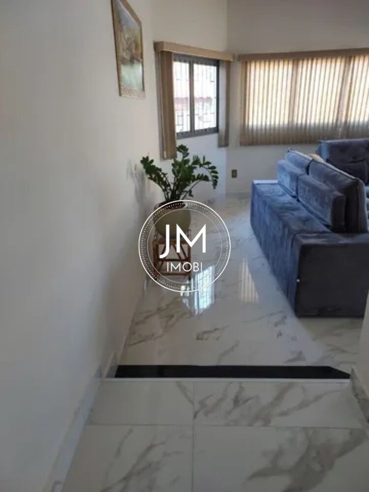 Casa, 3 quartos, 220 m² - Foto 1