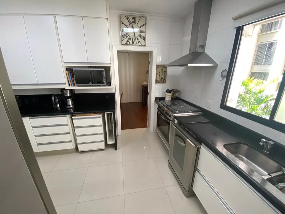 Apartamento, 4 quartos, 246 m² - Foto 1